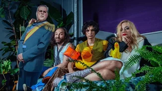 Οι αριστοφανικές "Σφήκες" δια χειρός Λένας Κιτσοπούλου