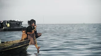 Ναυάγιο στην Πύλο | "Οι μετανάστες ήθελαν να σωθούν από οποιαδήποτε χώρα", λέει ακτιβίστρια - Η απάντηση του λιμενικού