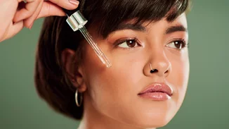 Πώς η έλλειψη βιταμίνης C επηρεάζει την επιδερμίδα σου και πώς να την αντιμετωπίσεις