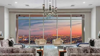 Το πανάκριβο διαμέρισμα της Rihanna στο Λος Άντζελες έχει εξωπραγματική θέα και έναν διάσημο πρώην ιδιοκτήτη (φωτό)