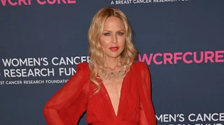 Rachel Zoe | Το look της ισορροπεί αριστουργηματικά μεταξύ φθινοπωρινού και καλοκαιρινού στιλ