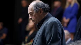 Μανούσος Μανουσάκης | Ο καλλιτεχνικός κόσμος αποχαιρετά τον σπουδαίο σκηνοθέτη