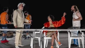 Κριτική στις "Σφήκες" της Λένας Κιτσοπούλου