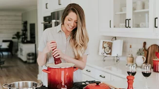 Αυτή είναι η πιο άδικη δουλειά του σπιτιού – και κανείς δεν θέλει να την κάνει