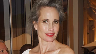 7 τρόποι να μετατρέψεις τα γκρίζα μαλλιά σου στο απόλυτο beauty statement