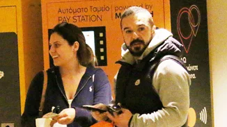 Τριαντάφυλλος | Η χωρίς ανταπόκριση ερωτική εξομολόγηση στη σύζυγό του (vid)