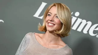 Sydney Sweeney | Γιατί έγινε στόχος επικρίσεων μετά την εμφάνισή της στα βραβεία Power of Women 2025;