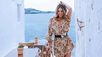 Το καλοκαιρινό στιλ της Αθηνάς Οικονομάκου | 5 κομμάτια που αξίζει να προσθέσεις και εσύ στη βαλίτσα των διακοπών