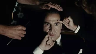 Cristóbal Balenciaga | Η ζωή του Ισπανού σχεδιαστή στη μικρή οθόνη