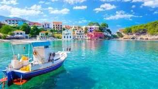 Έτος ρεκόρ για τον ελληνικό τουρισμό το 2023 - Τα ατού της χώρας και το στοίχημα της νέας χρονιάς