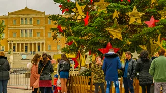 Τα νέα μέτρα από σήμερα | Πώς θα κάνουμε Πρωτοχρονιά - Τι αλλάζει σε εστίαση και διασκέδαση - Αναλυτικά η ΚΥΑ