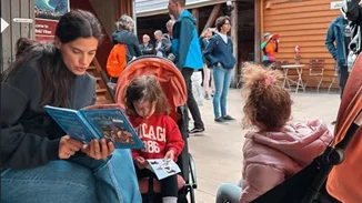 "Ώρα για μελέτη" | Αυτό είναι το αγαπημένο χριστουγεννιάτικο παραμύθι της Φιλίππας και της Αριάνας Τανιμανίδη