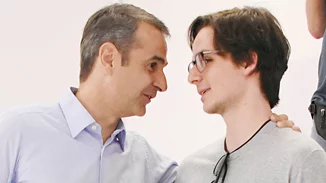 Κωνσταντίνος Μητσοτάκης | Απαντά με χιούμορ αν έσπασε την καραντίνα