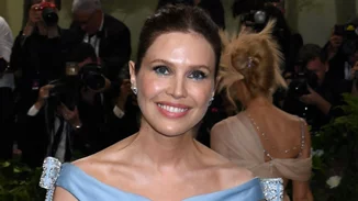 Dasha Zhukova | Ο λόγος που ταξίδεψε στην Ελλάδα κατά τη διάρκεια της εγκυμοσύνης της