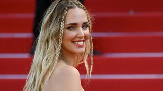 Η Chiara Ferragni φόρεσε το πιο cool αξεσουάρ μαλλιών του φετινού καλοκαιριού