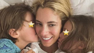 "Σαν τη μαμά και η κόρη" | Η Αναστασία Θεοδωρίδη σε νέα φωτογραφία από τη Δούκισσα Νομικού