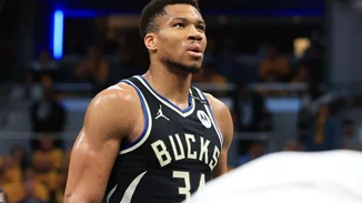 Ο Γιάννης Αντετοκούνμπο έκανε ένα αινιγματικό post με μουσική του ΛΕΞ