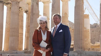 Βασίλισσα Μαξίμα | Όλες οι εμφανίσεις από την επίσκεψη της στην Ελλάδα – Οι δημιουργίες Ελλήνων σχεδιαστών που επέλεξε