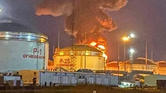 Η Ουκρανία λέει πως έπληξε εξέδρα πετρελαίου και πολεμικό πλοίο της Ρωσίας στην Κασπία