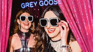Disco Noir | Πώς η Grey Goose μάς μετέφερε στο πιο ξέφρενο '80s inspired πάρτι της χρονιάς
