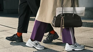 Sneakers για το χειμώνα; Στο epapoutsia.gr βρήκαμε πέντε ζευγάρια που θα σε βγάλουν ασπροπρόσωπη