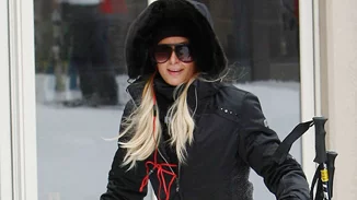 Τι φορούν οι fashion experts στα χιόνια | Αυτά τα Après-Ski σύνολα θα σe εμπνεύσουν