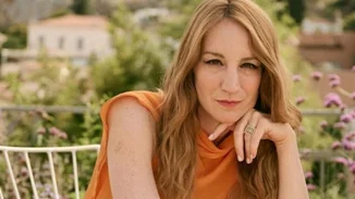 Στεφανία Γουλιώτη | Nυχτερινή έξοδος στην Ιερά Οδό - Με τα δερμάτινα μποτάκια που πηγαίνουν με όλα