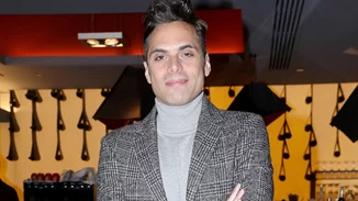 Ο Γιώργος Παπαγεωργίου σε μια ωδή για τη γυναίκα: "Υποκλίνομαι στη γυναικεία φύση, στη γυναικεία δύναμη, στη σοφια του γυναικείου σώματος"