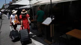 Κορυφώνεται το κύμα καύσωνα - Την Πέμπτη αισθητή πτώση της θερμοκρασίας σε όλη τη χώρα