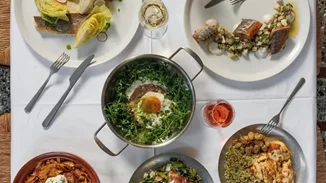 Η επόμενη πίστα του μεζεδοπωλείου σε 5 νέα μαγαζιά