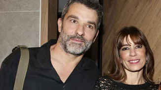 Μυρτώ Αλικάκη & Πέτρος Λαγούτης έκαναν θεατρική πρεμιέρα| Η Μάρθα Λαμπίρη Φεντόρουφ στο πλευρό του ηθοποιού