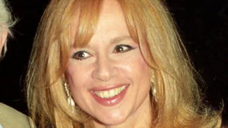 "Παίρνω κάθε μέρα στο τηλέφωνο της Αλίκης και αυτός που το έχει με βρίζει"