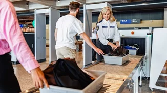 5 λόγοι που μπορεί να σε σταματήσουν για έλεγχο στο αεροδρόμιο