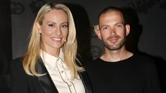 Ελεονώρα Μελέτη - Θοδωρής Μαροσούλης | Το χιόνι ξεπέρασε τους 70 πόντους στο σπίτι τους (εικόνες)