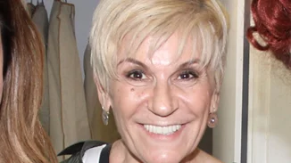 Χρύσα Ρώπα | "Η γειτόνισσα μου είπε ποιοι ήταν οι φυσικοί μου γονείς"