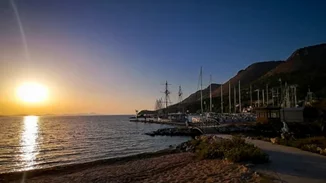 Αίθριος καιρός σήμερα με τοπικές μπόρες - Πότε έρχεται ο μίνι φθινοπωρινός καύσωνας