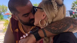 Οι πρώτες φωτογραφίες από τον γάμο της Τζούλιας Νόβα με τον Μιχάλη Βιτζηλαίο