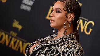 Η Beyoncé τραγουδά για τη 13χρονη Lyric Chanel που έχασε τη ζωή της λόγω όγκου εγκεφάλου