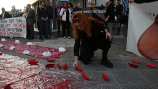 "Εύχομαι καμία άλλη μάνα να μην το περάσει. Έχει ξεριζωθεί η ψυχή μου"| Συγκινεί η μητέρα της αδικοχαμένης Κυριακής