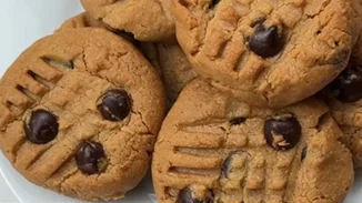 Φτιάξε τα πιο υγιεινά και εύκολα cookies με 3 υλικά (όχι αλεύρι)