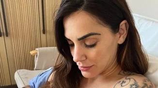 Γέννησε η Ελισάβετ Σπανού | Η φωτογραφία μετά τον τοκετό -  "Τα καταφέραμε κορίτσι μου"