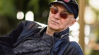 Ο Νίκος Μαστοράκης αποχαιρετά την αδελφή του Τζένη που έφυγε | Κοιτάζω κάθε μέρα το viber να δω το πρωινό σου μήνυμα