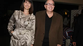 Βασιλική Παναγιωτοπούλου | Η σπάνια δημόσια εμφάνιση της συζύγου του Θέμου Αναστασιάδη - Η έξοδος με φίλες