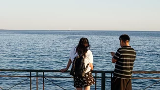 Καιρός | Ηλιοφάνεια και σήμερα - Πού θα φτάσει τους 30 βαθμούς ο υδράργυρος