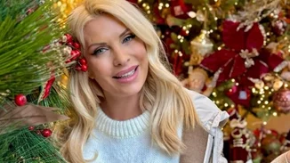 Βόλτα στη χριστουγεννιάτικη Αθήνα για την Ελένη Μενεγάκη και τη Μαρίνα Παντζοπούλου - Πού βρέθηκαν;