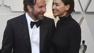 Bradley Cooper – Irina Shayk | Φωτογραφήθηκαν να περπατούν αγκαζέ δύο χρόνια μετά τον χωρισμό τους