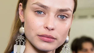 Το viral TikTok hack που θα κάνει την επιδερμίδα σου τόσο λεία που θα ξεχάσεις το foundation