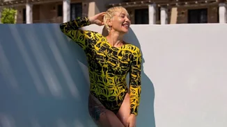 Η Πηνελόπη Αναστασοπούλου μας ξεναγεί στην τεράστια ντουλάπα της (εικόνες)