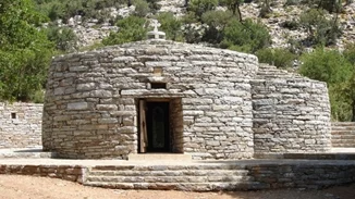 Στις 2 Ιουλίου η μυσταγωγική λειτουργία του Αγίου Υακίνθου στο δάσος του Ψηλορείτη