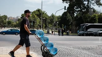 Έκτακτα μέτρα για την προστασία των εργαζομένων του δημόσιου και ιδιωτικού τομέα λόγω καύσωνα